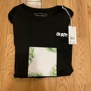 Figs Mickey under scrub